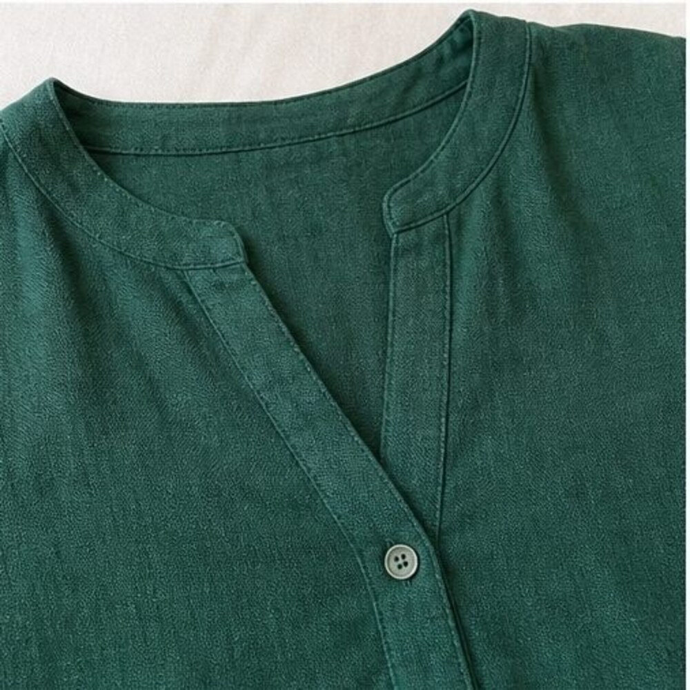 Emerald Button Blouse - Picture 4 of 6